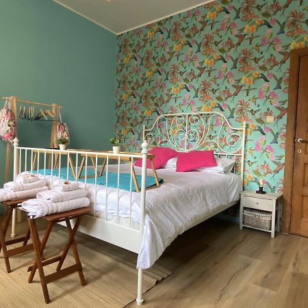 Apartmán Ibiza Vibes Studio - Festive, Beach & Sun Atmosphere - Amazing Location In City Center Namur Exteriér fotografie